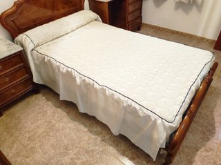 Colcha ganchillo artesana beige y blanco