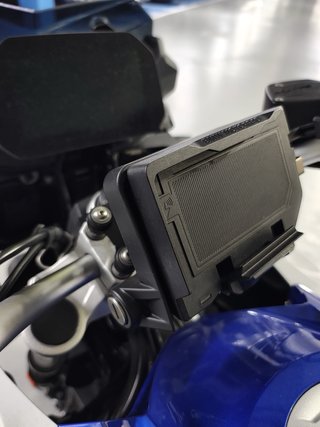 BMW F750GS