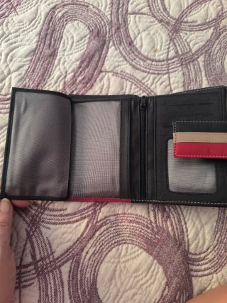 Monedero de señora en cuero negro, rojo y beige