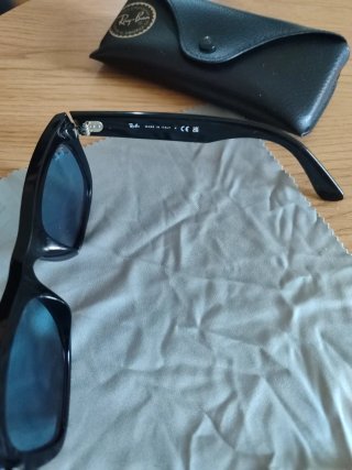 Gafas Ray-Ban Wayfarer Reverse Negras y Azules