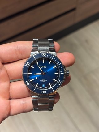 Oris Aquis Date 7763 Calibre 400
