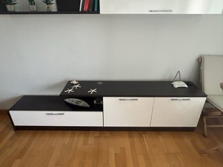 Mueble Comedor marron wengüe y Blanco