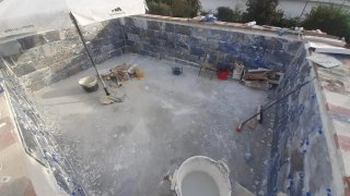 Piscina alicatados