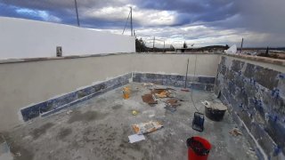 Piscina alicatados