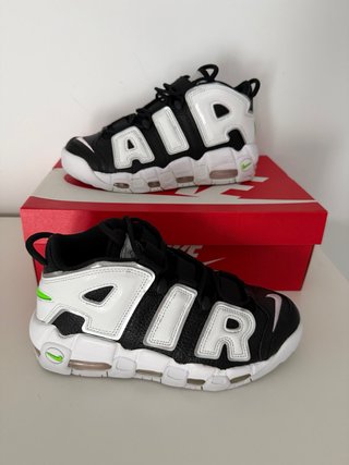 Zapatillas Nike Air More Uptempo Negras/Blancas