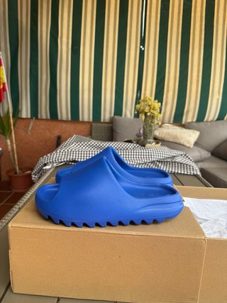 Yeezy Slides Azure