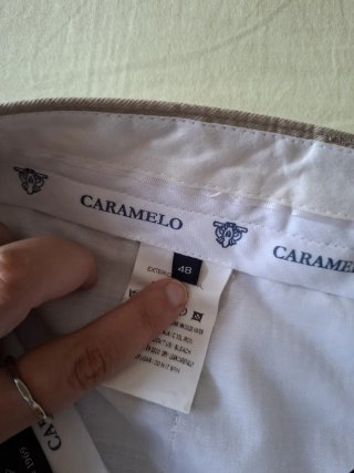 Pantalón beige