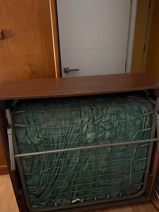 Cama turca de madera plegable