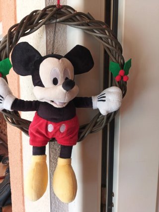 Mickey Mouse de Disney Store en columpio
