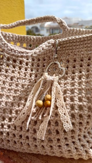 Bolso de mano crochet beige
