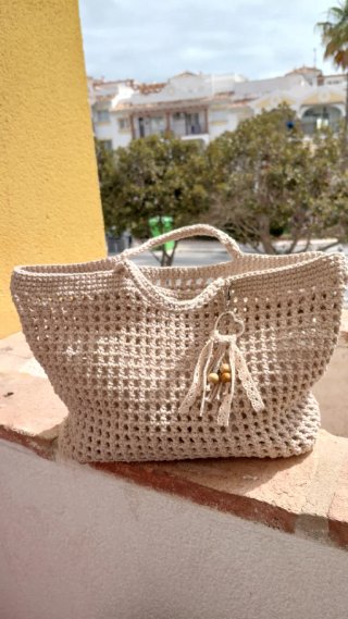 Bolso de mano crochet beige
