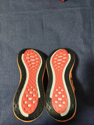 Zapatillas Nike vomero plus Naranja talla 40