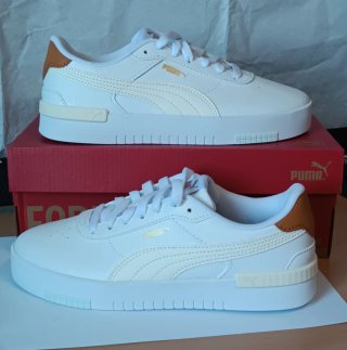 Zapatillas Puma blancas y marrones talla 38