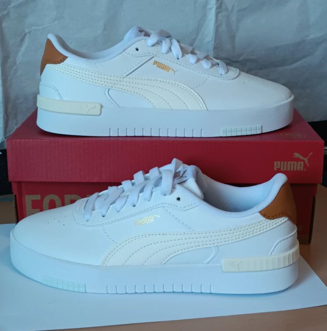 Zapatillas Puma blancas y marrones talla 38