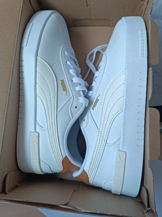 Zapatillas Puma blancas y marrones talla 38