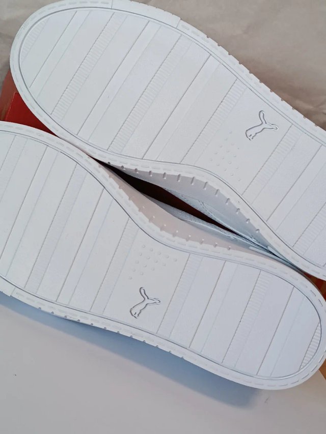 Zapatillas Puma blancas y marrones talla 38