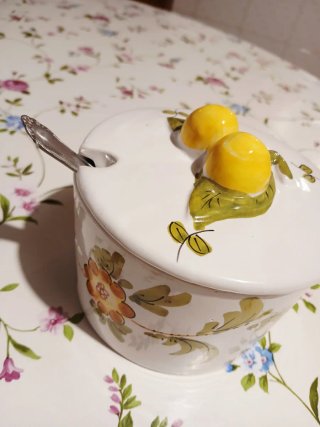 Zuccheriera in ceramica decorata