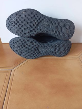 Nike Revolution 6 Negro