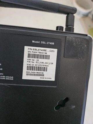 Router D-Link DSL-2740B