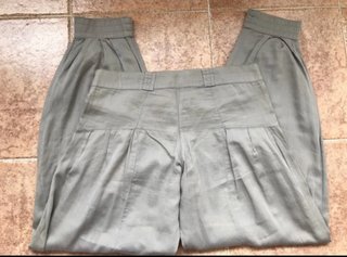 Pantalón globo gris