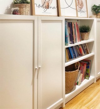 Estantería Billy IKEA Blanca con Puertas