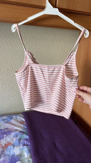 Top de tirantes con rayas rosas