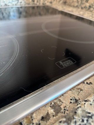 Conjunto cocina: Horno Teka y vitrocerámica