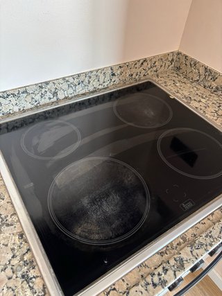 Conjunto cocina: Horno Teka y vitrocerámica