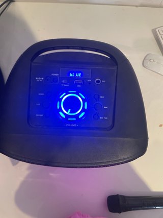 Altavoz Karaoke DAEWOO con Luces LED y micrófono