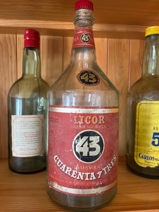 Bottiglie di liquore vintage