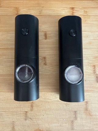 2 Molinillos Eléctricos Salero y Pimentero