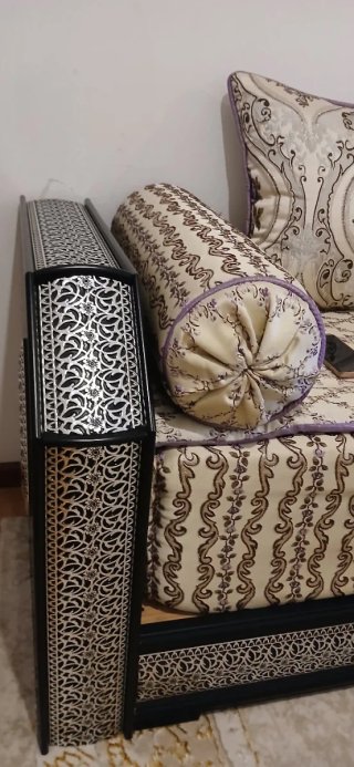 Sofá Marroquí Dorado y Morado