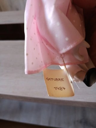 Figura de porcelana rosa