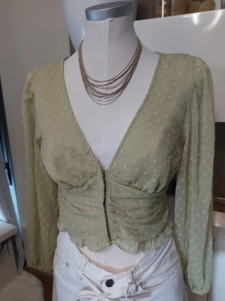 Blusa Stradivarius plumeti verde talla L
