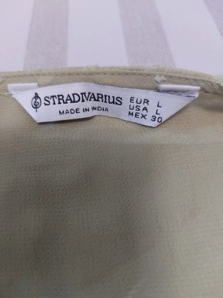 Blusa Stradivarius plumeti verde talla L