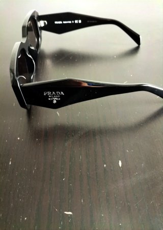 Occhiali da sole Prada neri