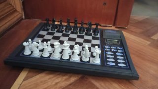 Ordenador de Ajedrez Saitek Kasparov Alchemist