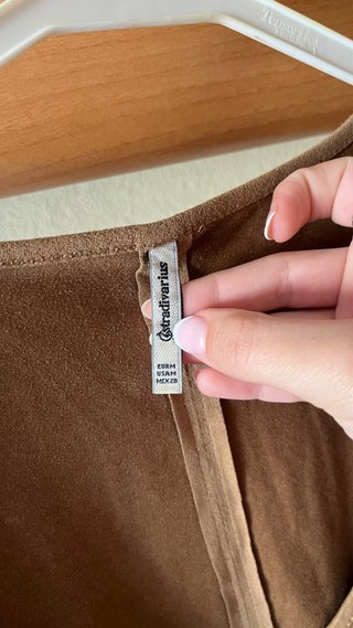 Camisa ante marrón sin mangas