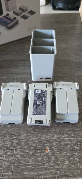 Dron DJI Mini 3 fly more combo