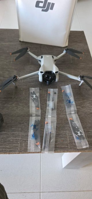 Dron DJI Mini 3 fly more combo