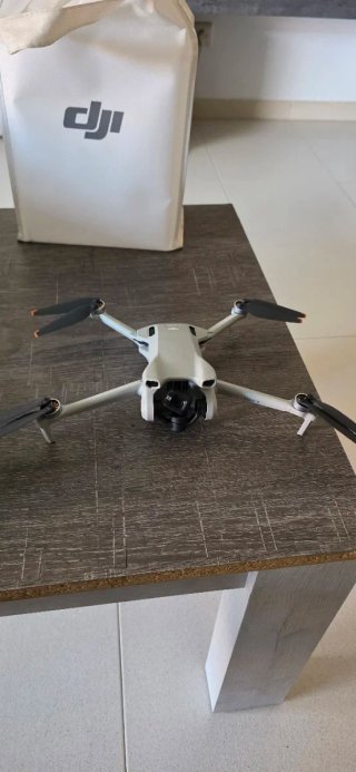 Dron DJI Mini 3 fly more combo