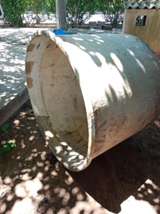Bidón agua pulverizar 900L.