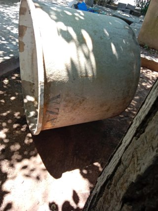 Bidón agua pulverizar 900L.