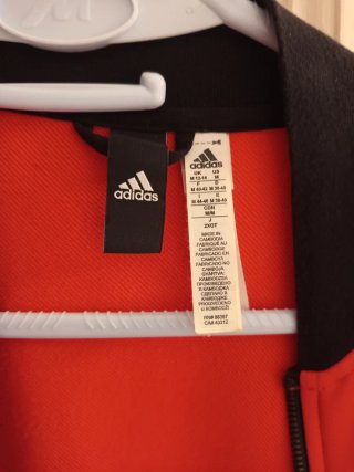 Chaqueta Adidas Deportiva Roja y Negra