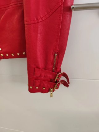 Chaqueta Roja Polipiel Tachuelas Doradas Talla S