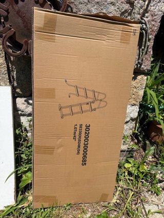 Depuradora y escalera para piscina