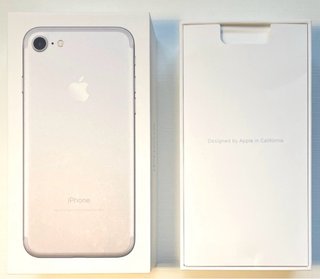 iPhone 7 Argento 128GB + Scatola e Accessori Originali