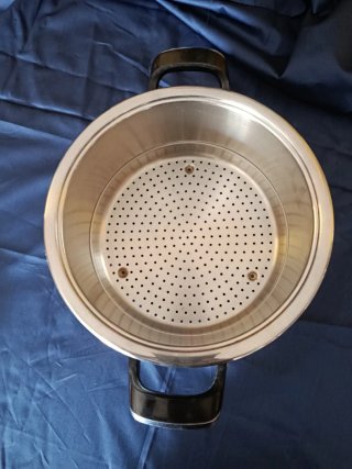 Vaporera AMC con aro reductor y rallador