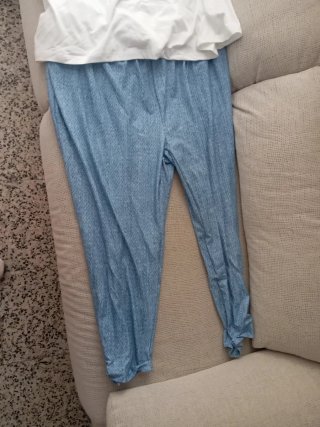 Conjunto camiseta y pantalón mujer
