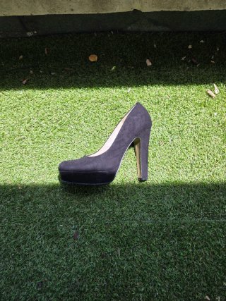 Zapatos de tacón negros para mujer